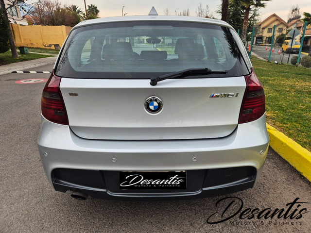 BMW 116I 6Mt Ac — foto 11 de 24