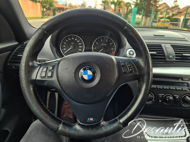 BMW 116I 6Mt Ac — foto 17 de 24