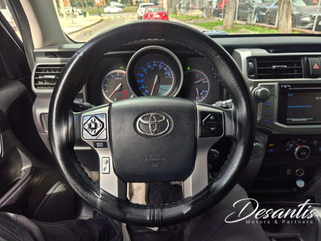 Toyota 4Runner Sr5 4.0 Aut — foto 17 de 32