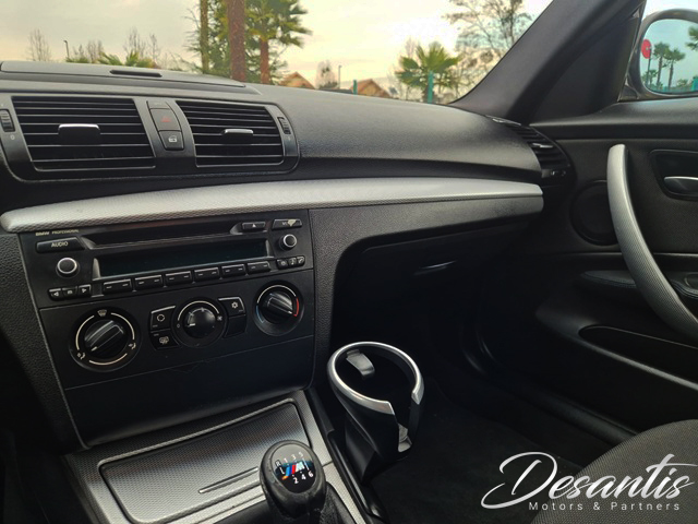 BMW 116I 6Mt Ac — foto 19 de 24