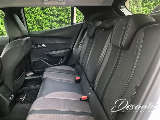 Peugeot 2008 1.2 6Mt Ac — foto 21 de 37