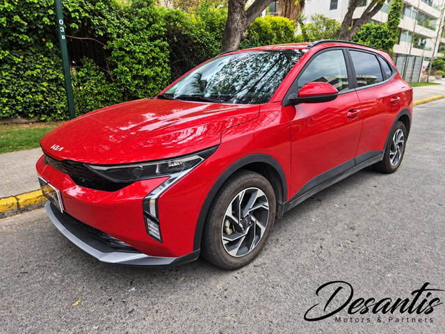 KIA K3 Cross — foto 3 de 38