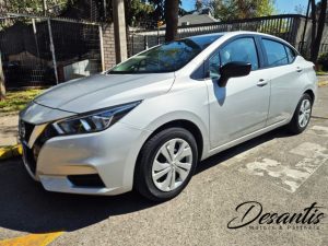 Nissan Versa Sense — foto 4 de 29