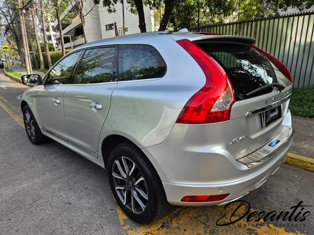 Volvo Xc60 T5 2.0 Awd Aut — foto 9 de 39