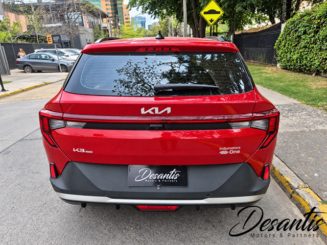KIA K3 Cross — foto 11 de 38